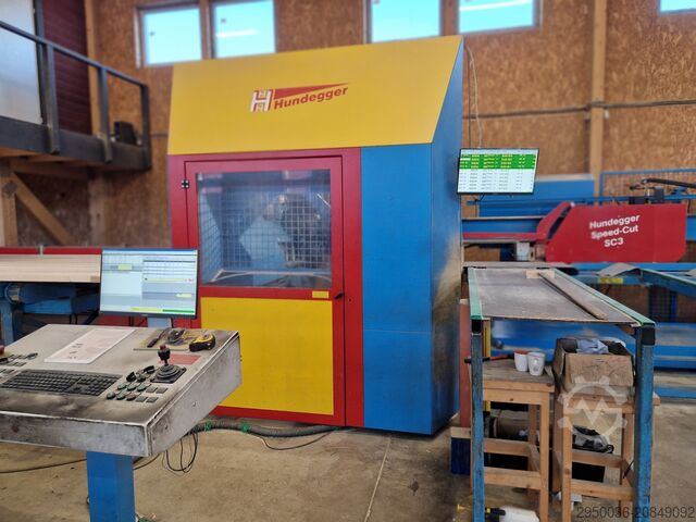 Bearbeitungszentrum mit Durchlauf Hundegger SC-3