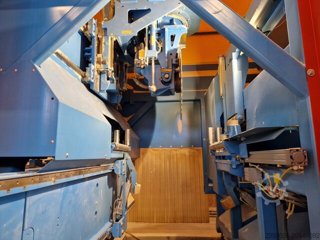 Bearbeitungszentrum mit Durchlauf Hundegger SC-3