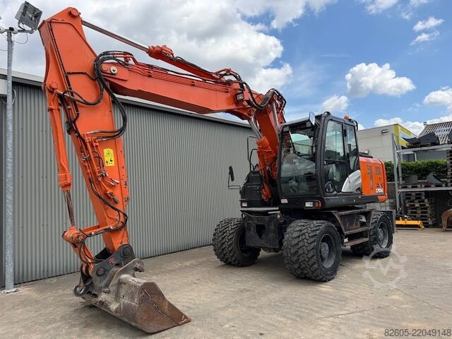 Wheel excavator Hitachi ZX170W-6