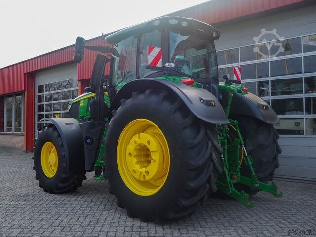  JOHN-DEERE 6R-230-779282