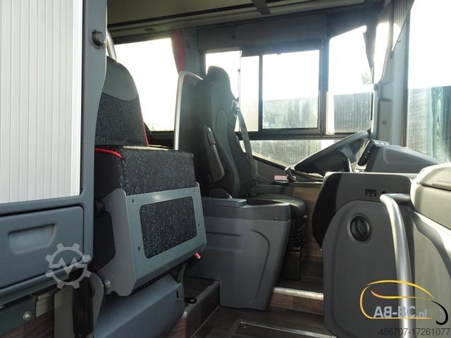 Motor coach IVECO Evadys 53 Sitze/WC  ADAS Dezember Verfügbar