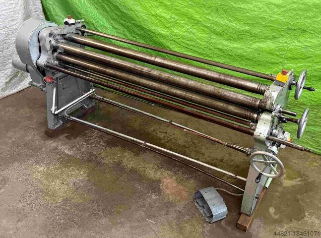 Vierwalzen-Rundbiegemaschine TEKO nicht ersichtlich