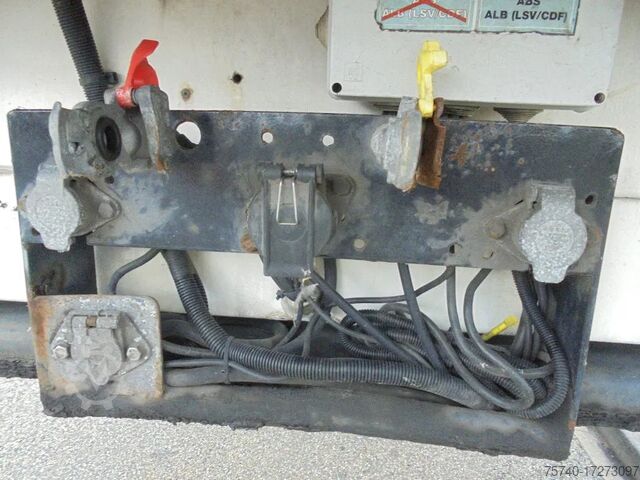 Refrigerated/frozen transport Vogelzang V0-STG + 1 Axle + Dhollandia Lift + Carrier Vec...