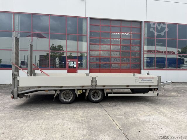 Low loader trailer Möslein THT 14 Schwebheim  14 t Tandemtieflader