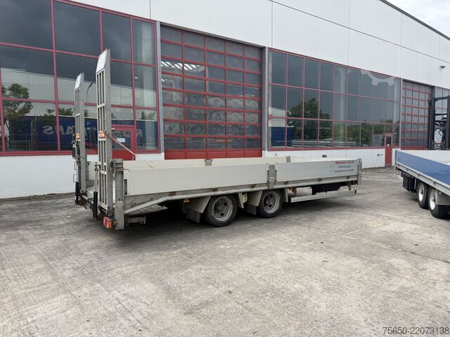 Low loader trailer Möslein THT 14 Schwebheim  14 t Tandemtieflader