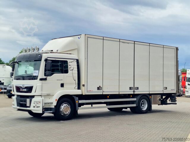 Suitcase MAN TGM 18.290 Schmitz box with sidedoors - Zepro l...