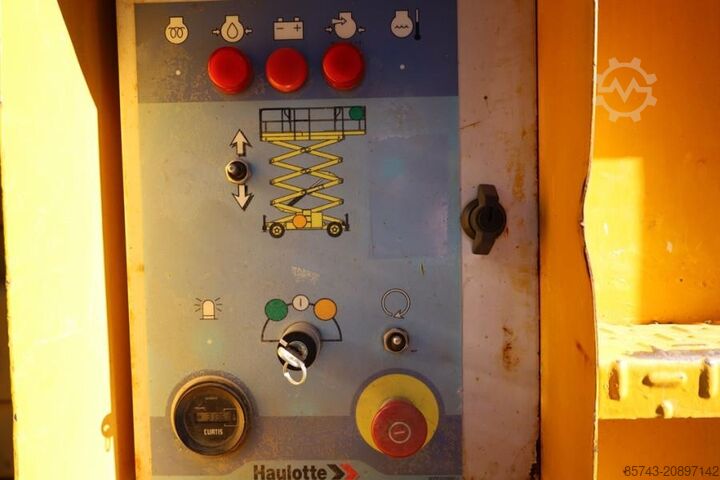 Scissor lift Haulotte H15SXL Diesel, 4x4 Drive, 15m Working Height, 500k