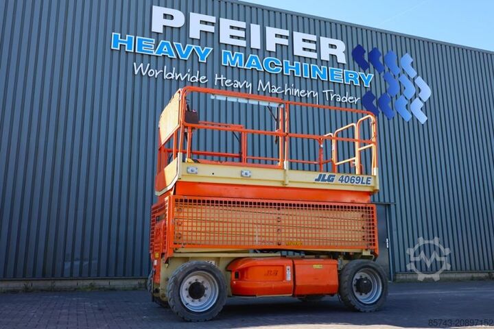 Scissor lift JLG 4069LE Electric, 14.2m Working Height, 360kg Capac