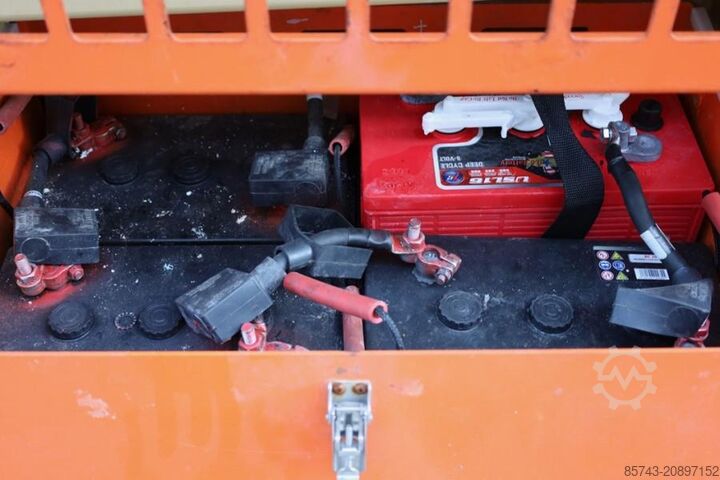 Scissor lift JLG 4069LE Electric, 14.2m Working Height, 360kg Capac