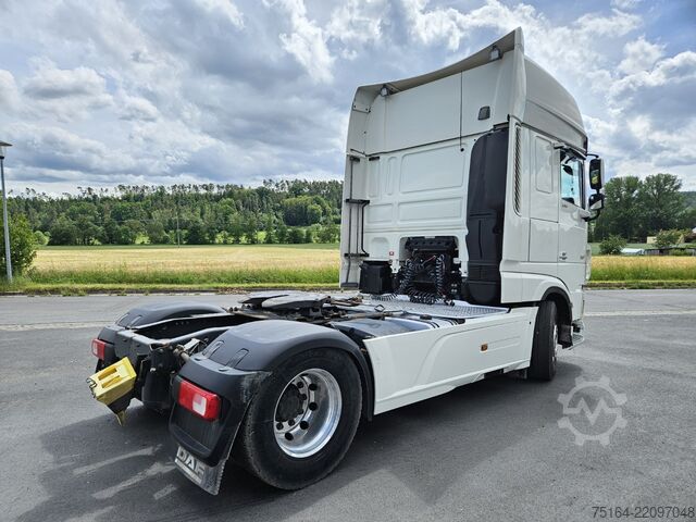 Standard SZM DAF XF 530 FT