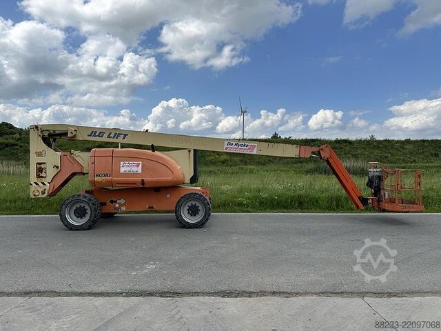 Knickarmhebebühne JLG 800AJ