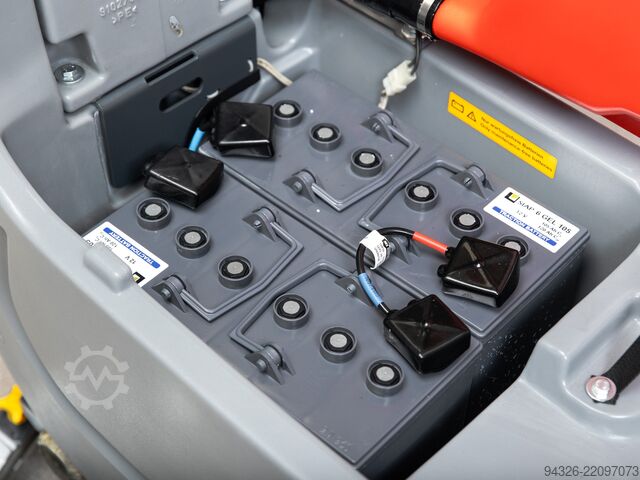 Hako Hakomatic B45 CL NEW BATTERIES Hako Hakomatic B45 CL TB510 - 2013y - 1408h