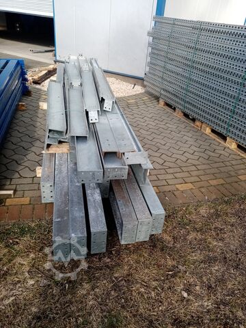 Lagerbühne Egyedi 