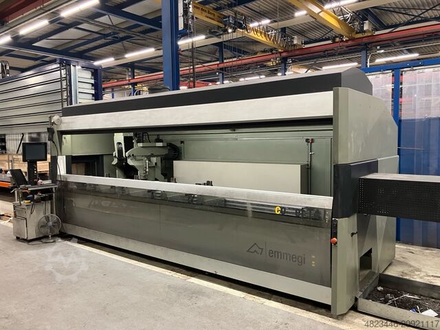 Fräsmaschine Emmegi Comet T4I