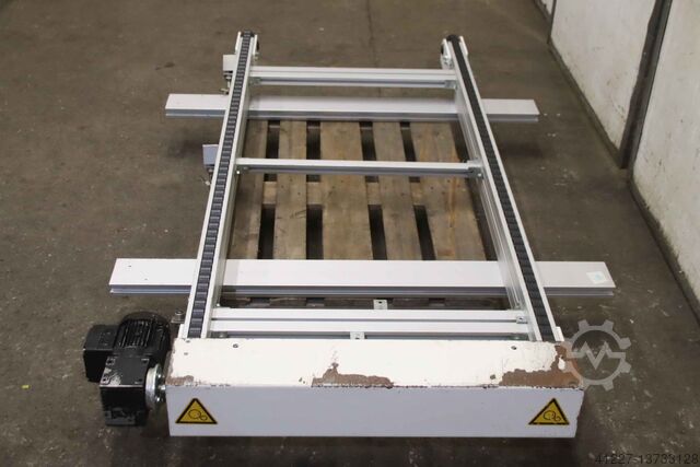 Conveyor belt 10 m/min unbekannt 2090 mm