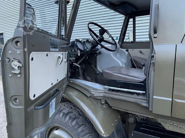 High-roof van Mercedes-Benz Unimog 406 Doka Vliegtuigsleper Nieuwstaat!