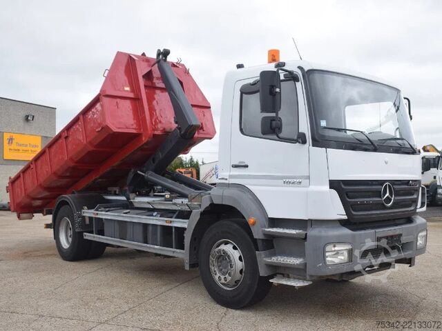 Hook arm system Mercedes-Benz Axor 1829