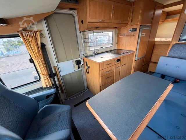 Integrated camper NIESMANN+BISCHOFF Arto 69 G - Hub/Festbett -  - Solar -