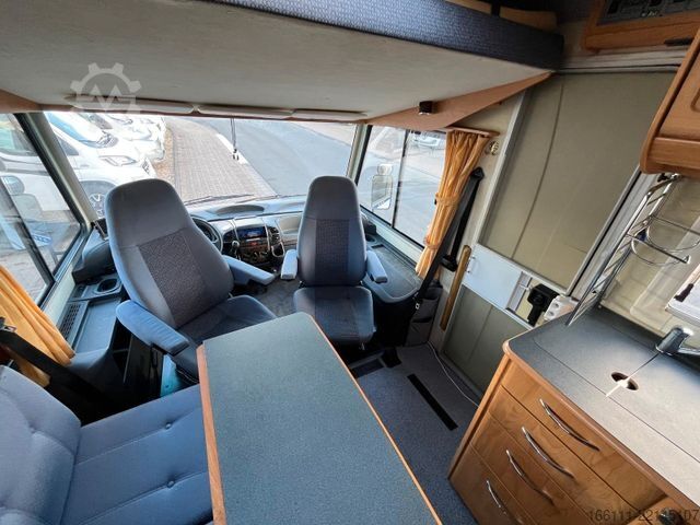 Integrated camper NIESMANN+BISCHOFF Arto 69 G - Hub/Festbett -  - Solar -
