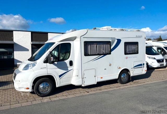 Semi-integrated camper DETHLEFFS T 5841 - Festbett - Klima -  - AHK -