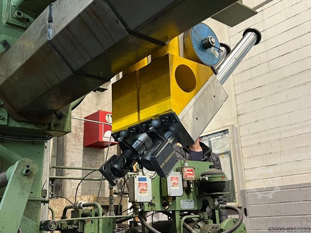 Wheel set press 250 ton HOESCH HEGENSCHEIDT MFD PR-250