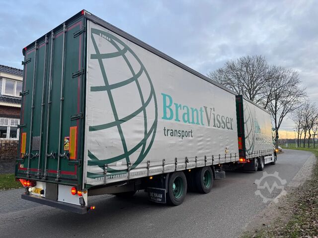 Volume transport Volvo FH 460 Globe XL 6 x 2 volumencombi met 2 ass aa...
