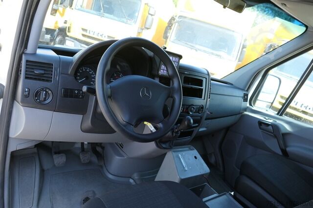 Feuerwehrfahrzeug mercedes-benz Sprinter 316 CDI Klima Rettungswagen