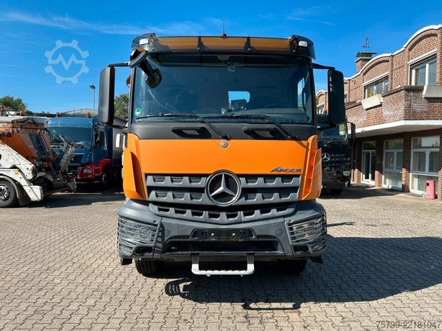 Abrollkipper MERCEDES-BENZ 2640 Multilift Abroller