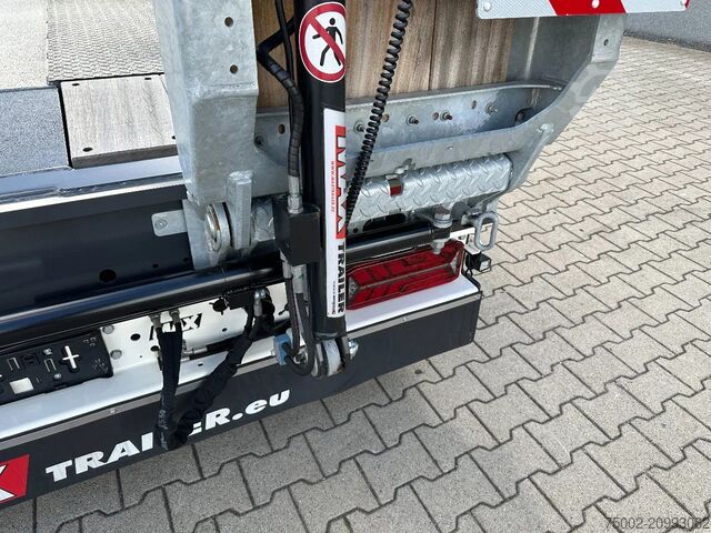 Car carrier van Faymonville MAX600-S-4-8.90-U, 4 axles (2 + 2), hydraulic r...