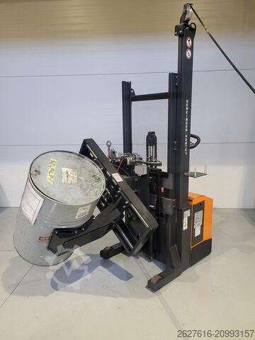 Forklift with rotating clamp Genkinger EGGS 04