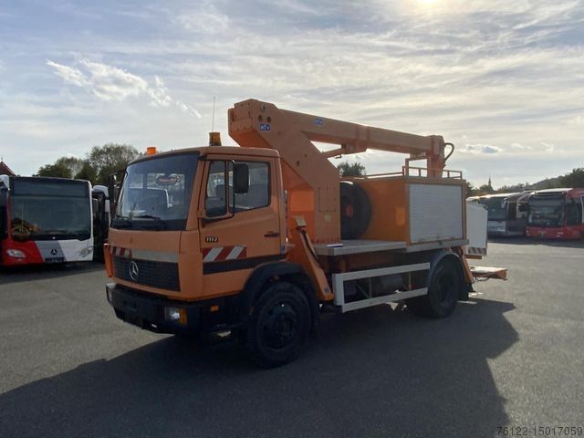 Working platform truck MERCEDES-BENZ 1117/ Hubarbeitsbühne/ Hubsteiger/ Atego 815
