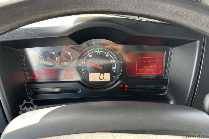 Box truck Renault D16.280 Koffer/HB / Swiss-Vehicle