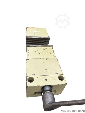 Doppelspindel CNC-Spannvorrichtung Wysow 160 mm Imadło maszynowe dwudzielne CNC 160 mm- 29.6kg