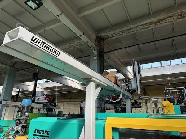 Spritzgießmaschine Arburg 570S 2200-290/100/100