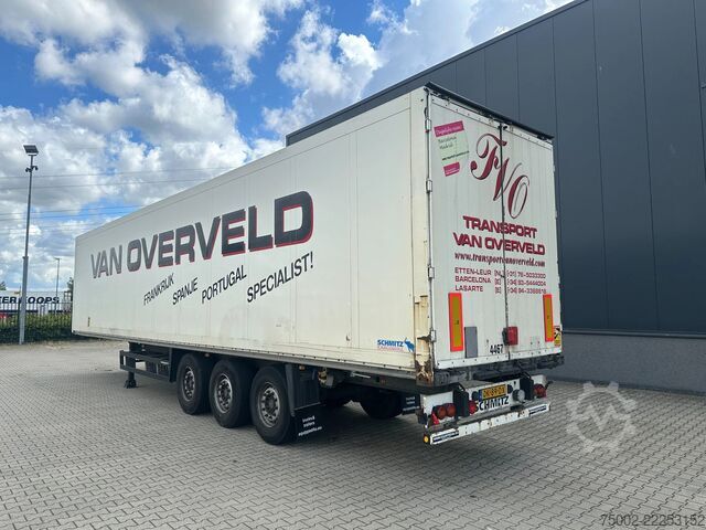Suitcase Schmitz Cargobull SKO24 / SAF DISC / 2x LIFTAXLE / GALVANIZED / N...