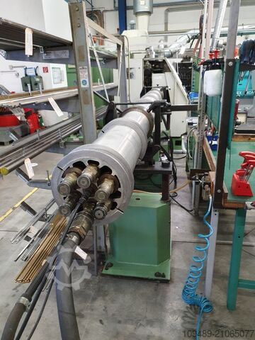 CNC-Dreh- und Fräszentrum/TRAUB TNS 65 D TRAUB TNS 65 D - 5-Achs-CNC Drehmaschine