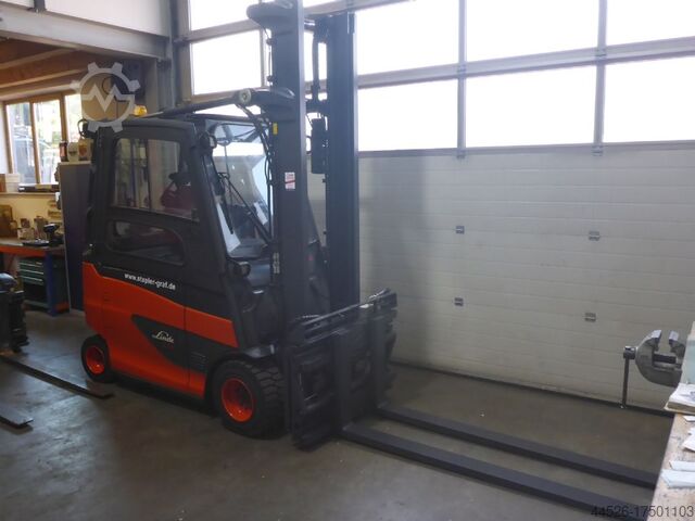 Elektro 4 Rad-Stapler Linde E30HL /600
