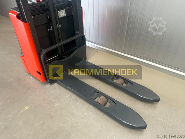 Stacker Linde L 10