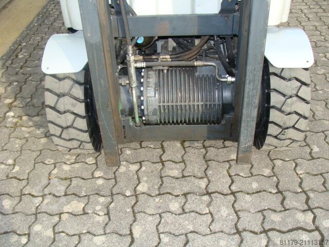 Gabelstapler STILL RX 60 25 ZINKENVERSTELLGERÄT TRIPLEX