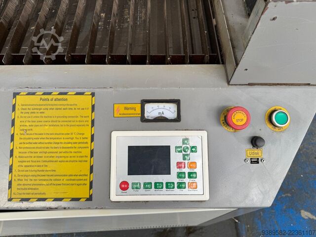 Industrieller CO₂-Laser DEKCEL 150 W DEKCEL VYNTRA 150 W