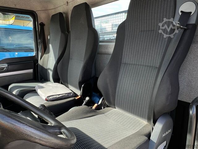 Transporter mit Kipper MAN 8.180 K Kipper MEILLER 3-Seiten 4 m*3-Sitzer*AHK