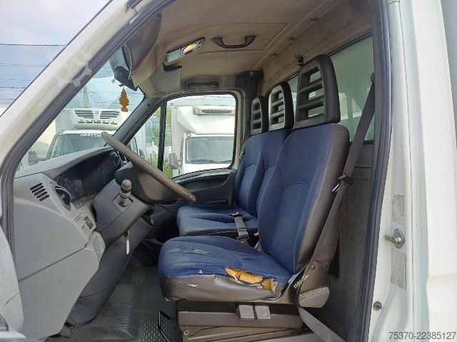 Box van IVECO DAILY 35C12
