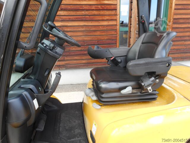 4-Rad-Gabelstapler Yale GDP35VX Triplex + Zwillingsreifen