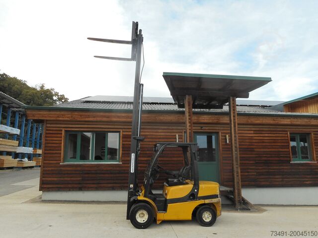 4-wheel forklift Yale GDP35VX Triplex + Zwillingsreifen