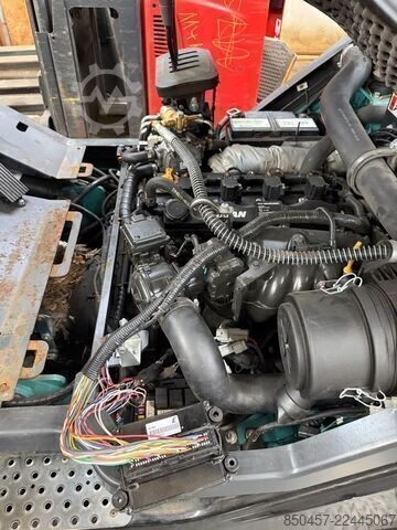 LPG-Gabelstapler Baoli KBG25 269mh/ doosan/ Defect
