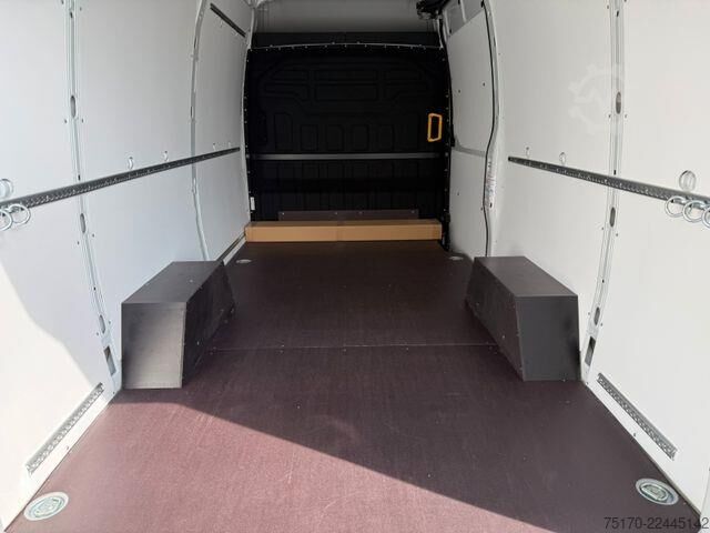 High-roof van Iveco Daily 35S14 V Y ASC-Ausbau Kastenwagen *R 3.520*