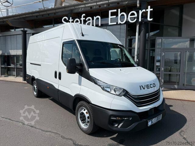 High-roof van Iveco Daily 35S16H3.0A8 V Y ASC-Ausbau Kastenwagen