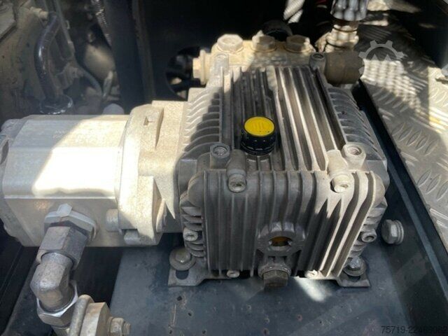 Van Mitsubishi Fuso Canter 7,5t Brock SL 140/2