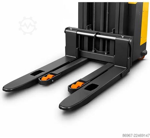 Selbstfahrender elektrischer Maststapler CORMAK Q15E30RO