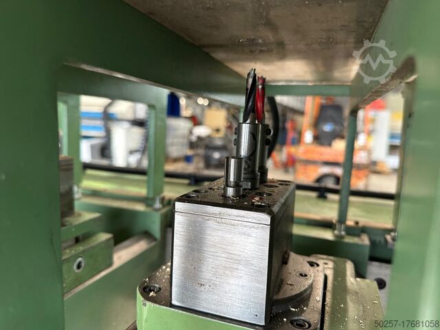 Multi spindle drilling machine Weeke PE 75
